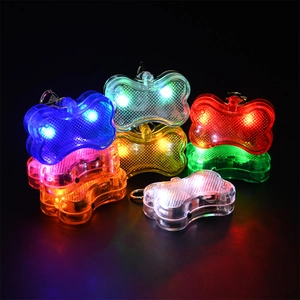 LED Dog Collar Tag Light Bone Shaped Plastic Safety Glowing Pendant For Night Walking Anti-Lost Pet Accessories With Metal Clip