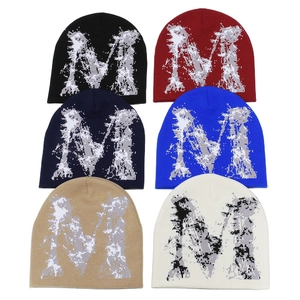 Ensemble de bonnets d'hiver avec jacquard lettre M en six couleurs assorties pour femmes