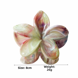 Detailed view of 8cm marble pattern flower hair claw clip with 26g weight specs