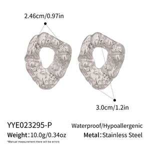 Detailed view of silver hammered texture stainless steel earrings with size and weight info