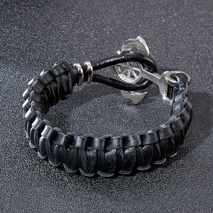 Bracelet ancre marine en cuir tressé pour homme avec fermoir en métal argenté et noir