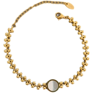 Exquisite 18K gold-plated titanium steel bracelet featuring a round white mother of pearl