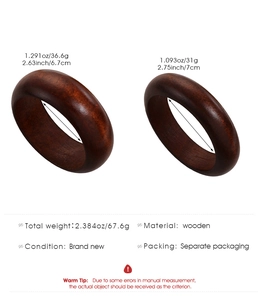 Detailed size and weight specs for vintage sandalwood bangles in two different diameters
