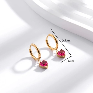 Gold stainless steel hoop earrings with magenta heart pendants, 2.3cm height elegant design