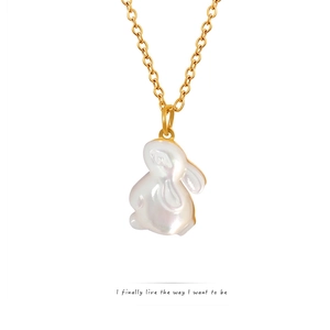Collier Pendentif Lapin Mignon Chaîne En Acier Titane Avec Coquille De Nacre Naturelle Style Animal Pour Femmes