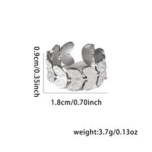 Detailed view of leaf textured open ring with precise 0.9cm height measurements