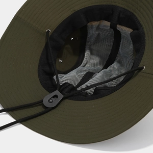 Detail view of the breathable mesh lining and adjustable chin strap on the sun hat
