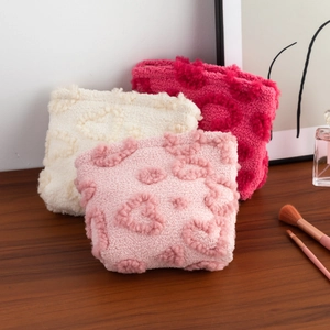 Heart Pattern Plush Makeup Bag Lamb Wool Cosmetic Organizer Portable Zipper Coin Purse Travel Toiletry Pouch For Women