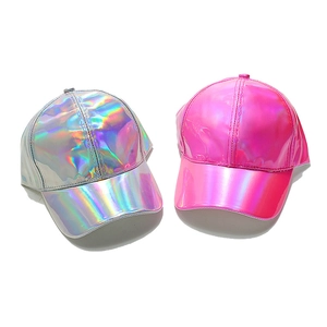 Casquettes de baseball holographiques en cuir PU argent et rose avec reflet arc-en-ciel