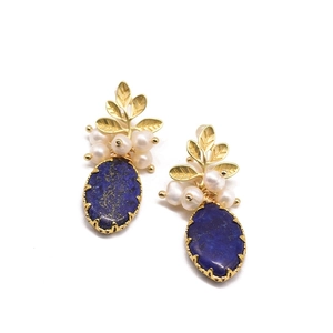 Handmade Lapis Lazuli earrings with 925 silver needles and natural pearls
