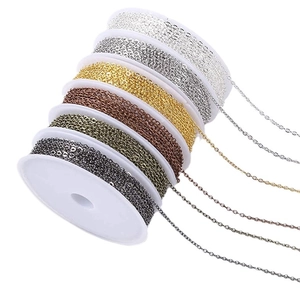 DIY-sieradenpakket met 6 rollen gekleurde schakelkettingen en karabijnsluitingen