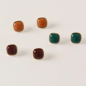 Retro geometric square resin stud earrings in orange, green, and deep red with gold trim