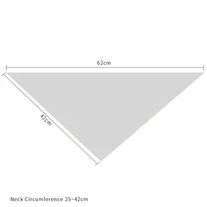 Size guide for cotton dog bandana showing 62cm width and 25-42cm neck circumference