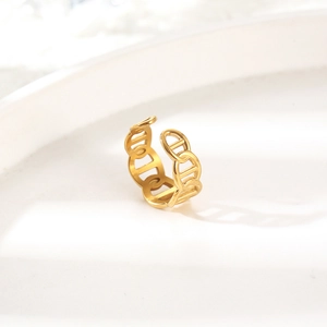 Adjustable C-shaped pig nose chain link ring in polished gold stainless steel