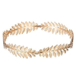 Bandeau feuille de laurier en métal doré avec des détails ciselés sur fond blanc