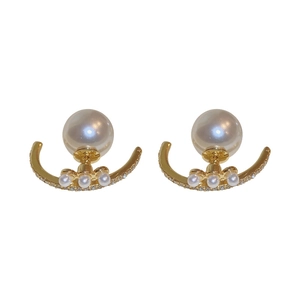 Elegant curved faux pearl stud earrings with sparkling rhinestones in a gold-plated finish
