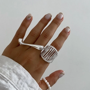 Minimalist 18k silver stainless steel water drop ring with irregular curved open design
