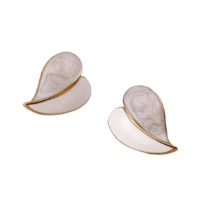 Boucles d'oreilles cœur en C chic en acier doré avec incrustation d'émail marbré