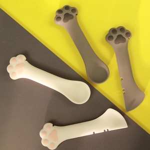 Silicone cat claw multi-functional pet food spoon and jar opener set in grey and white