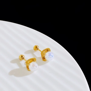 Elegant 18K gold titanium steel pearl stud earrings with secure screw back closure