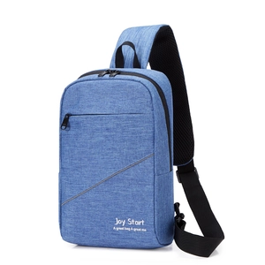 Langlebige blaue Herren-Brusttasche mit verstellbarem Gurt und Reflektorstreifen
