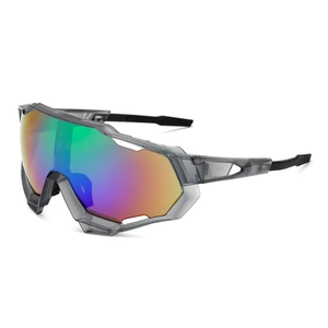 Detail of square outdoor cycling sunglasses with colorful purple gradient mirror lenses