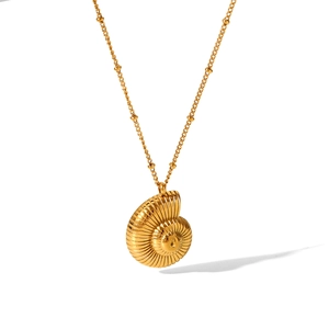18k gold plated stainless steel necklace featuring a natural conch shell pendant design