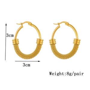 Vintage golden twisted hoop earrings made of titanium steel with 3cm diameter size
