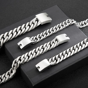Silver stainless steel Cuban link bracelet for men in four different widths and minimalist style