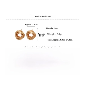 Détails des boucles d'oreilles nœud en fer avec tige en argent et dimensions précises