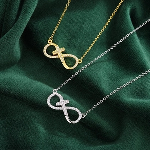 Collier croix infini en argent S925 avec zircons blancs, disponible en doré et argenté