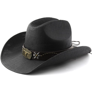Chapeau de cowboy noir en paille avec bande en cuir brun et boucle de tête de taureau