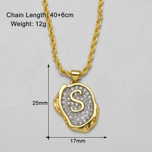 Goldene Halskette mit S-Anhänger, Kristallbesatz und 40+6cm langer Kordelkette Detail
