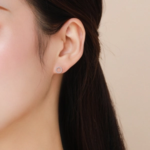 Boucles d'oreilles anneaux minimalistes en argent S925 avec micro-incrustations
