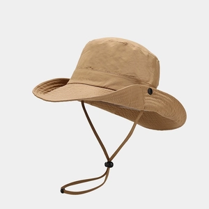 Cappello da sole kaki ad asciugatura rapida con tesa larga e sottogola regolabile