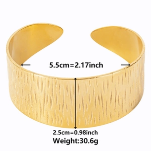 Detailed dimension guide for C-shaped gold stainless steel cuff with hammered texture