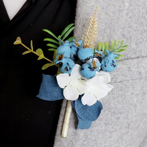 Wedding Boutonniere Artificial Blue Berry White Satin Flower Corsage With Pin For Groom Bride Banquet Formal Party Decor