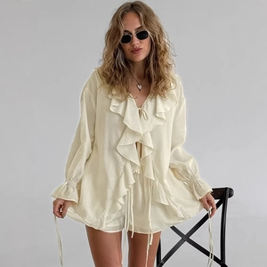Ensemble chemisier à volants en mousseline jaune clair et short pour femme style décontracté