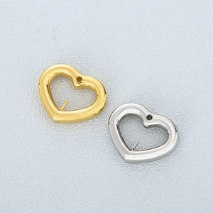 Polished gold and silver heart-shaped stainless steel charms for DIY jewelry making
