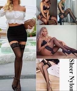 Dettagli di calze autoreggenti in nylon nero velato con bordo in pizzo a fiori