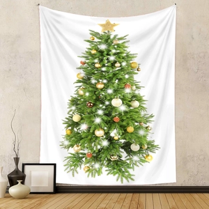 Dettaglio arazzo albero di Natale con decorazioni festive e stella dorata