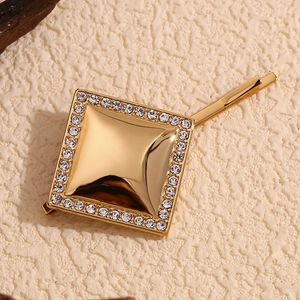 Barrette carrée en acier inoxydable doré 18K avec bordure sertie de strass brillants