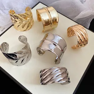 Bracelet Jonc Large Texture Géométrique Irrégulière Ouvert Ajustable Métallique Poli Miroir Bijoux Tendance Pour Femmes