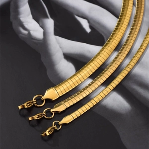 Flat 18K gold plated snake bone chain necklace set with three different widths and lobster clasp