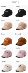 Grille détaillée de casquettes en laine d'agneau avec broderie Colorado et lettre R
