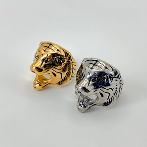 Anelli audaci a testa di tigre in stile hip-hop con finiture in oro e argento lucido