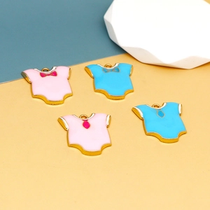 Pink and blue enamel baby bodysuit pendants made of gold-plated alloy for DIY jewelry craft