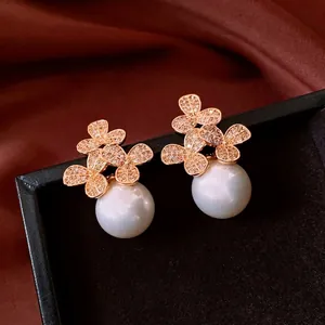 Blumen Künstliche Perlen Hängeohrringe Mit Zirkon Eingelegt Vergoldet Kupfer Und Silberne Ohrstecker Elegant Für Frauen