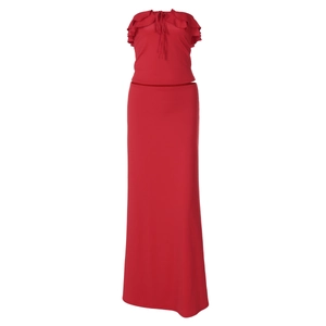 Detail eines roten Strand-Sets mit gerafftem Bandeau-Top und schmalem Maxirock