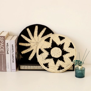 Handmade Woven Wall Decor Hanging Boho Rattan Straw Seagrass Natural Geometric Round Basket Ornament For Living Room
